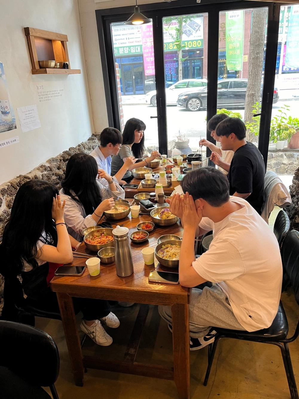 경찰법학전공 2024 1학기 대전지방법원 견학 활동 사진1